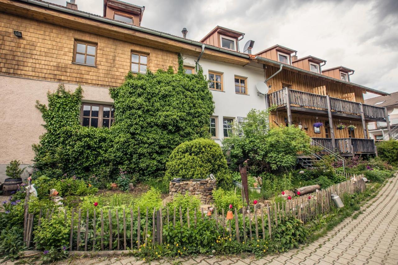 Landhotel Zum Matthiasl Bischofsreut Екстериор снимка