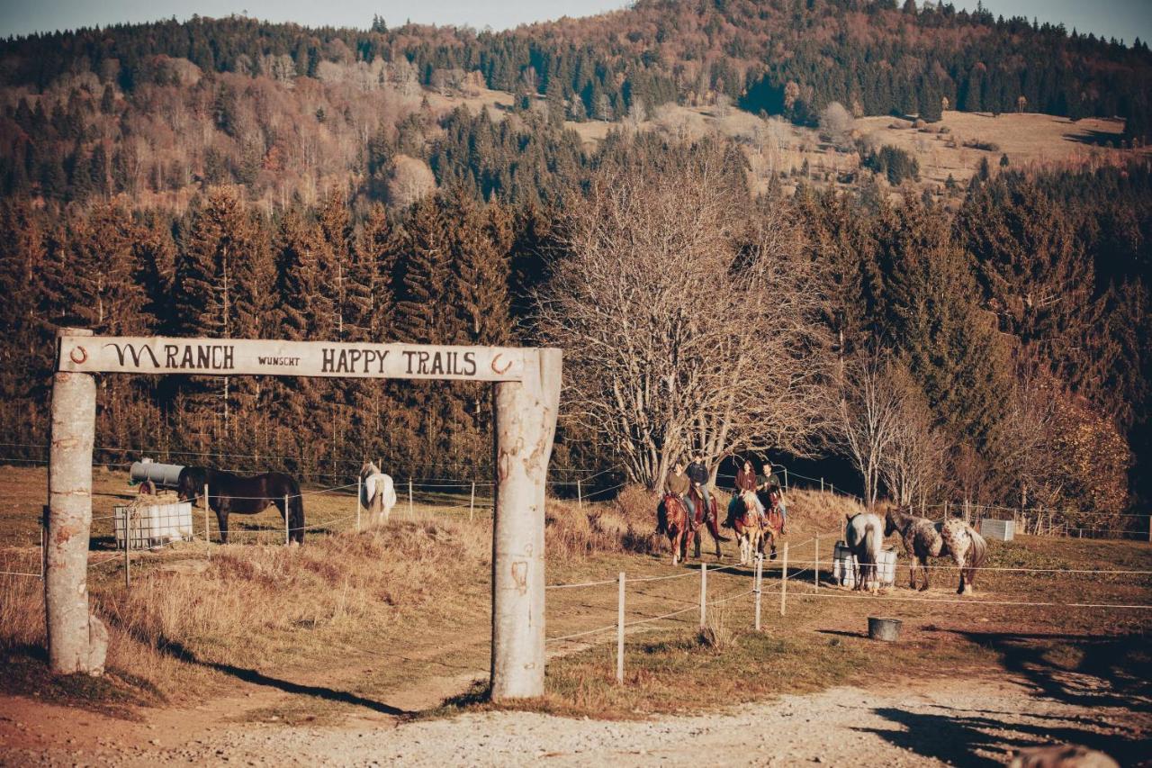 Landhotel Zum Matthiasl Bischofsreut Екстериор снимка