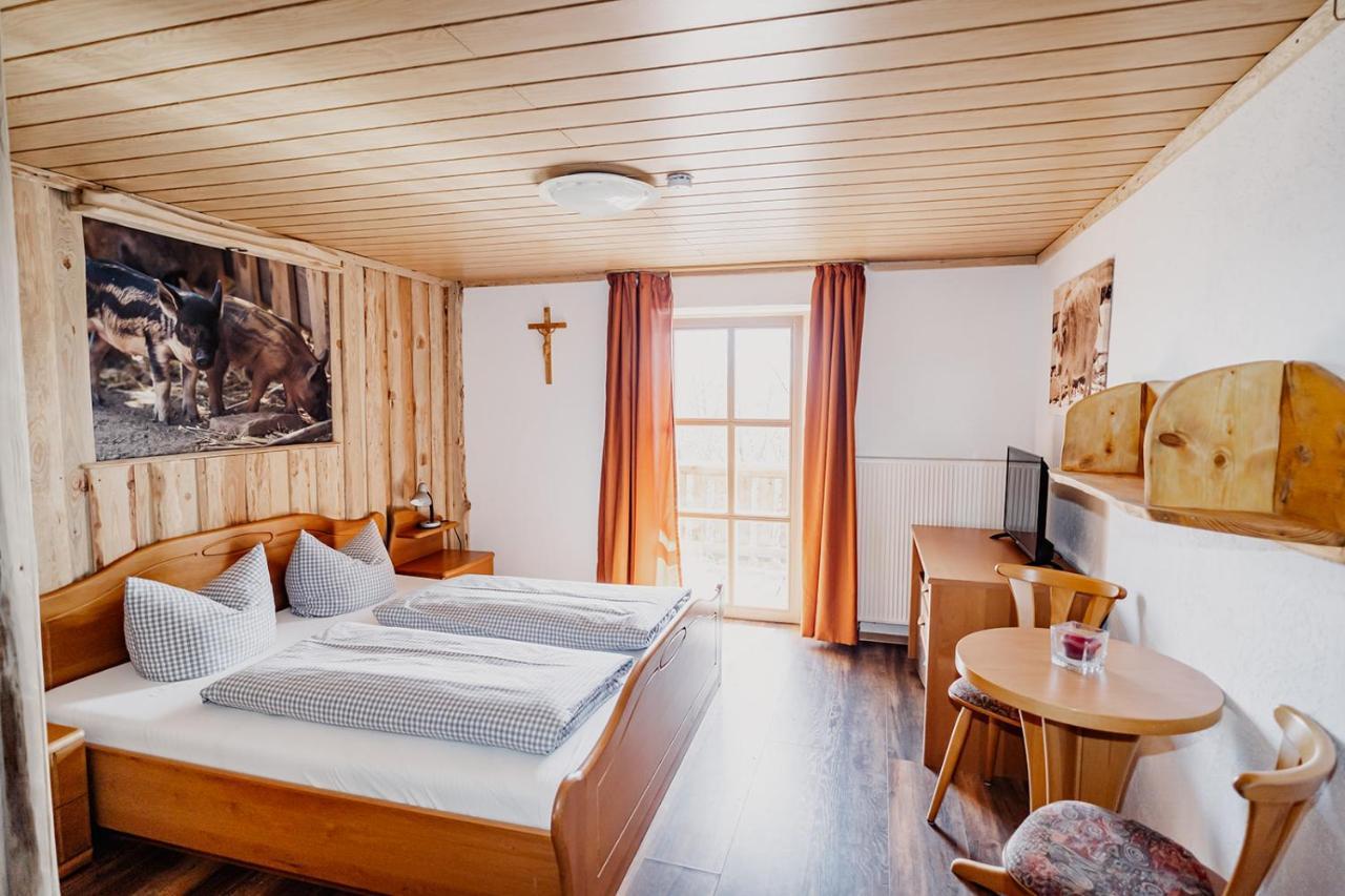 Landhotel Zum Matthiasl Bischofsreut Екстериор снимка