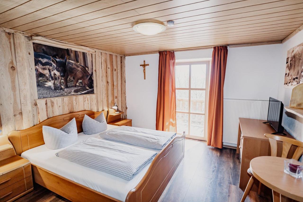Landhotel Zum Matthiasl Bischofsreut Екстериор снимка