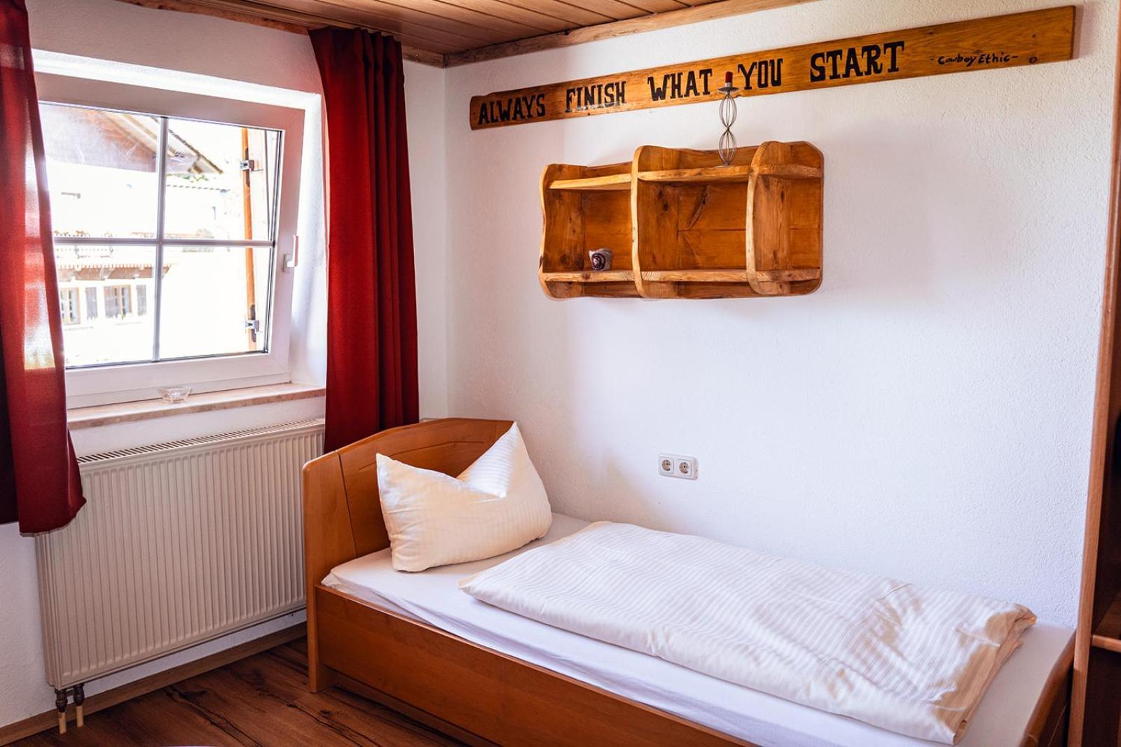 Landhotel Zum Matthiasl Bischofsreut Екстериор снимка