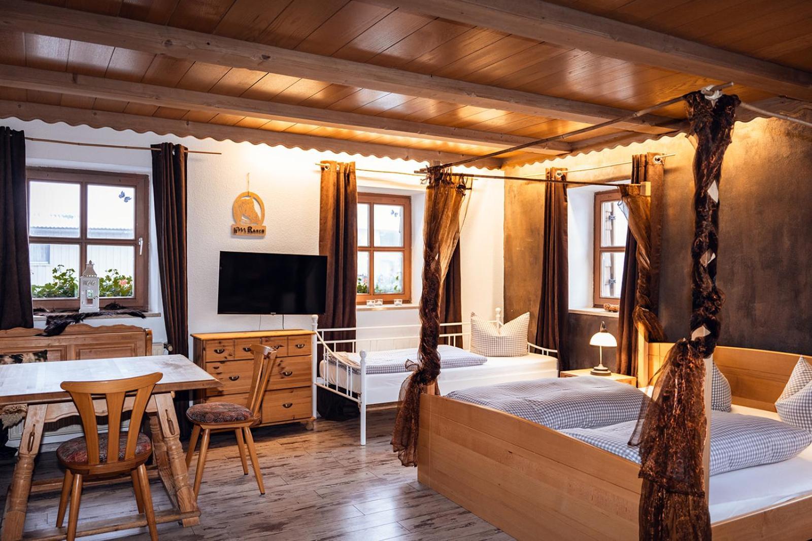 Landhotel Zum Matthiasl Bischofsreut Екстериор снимка