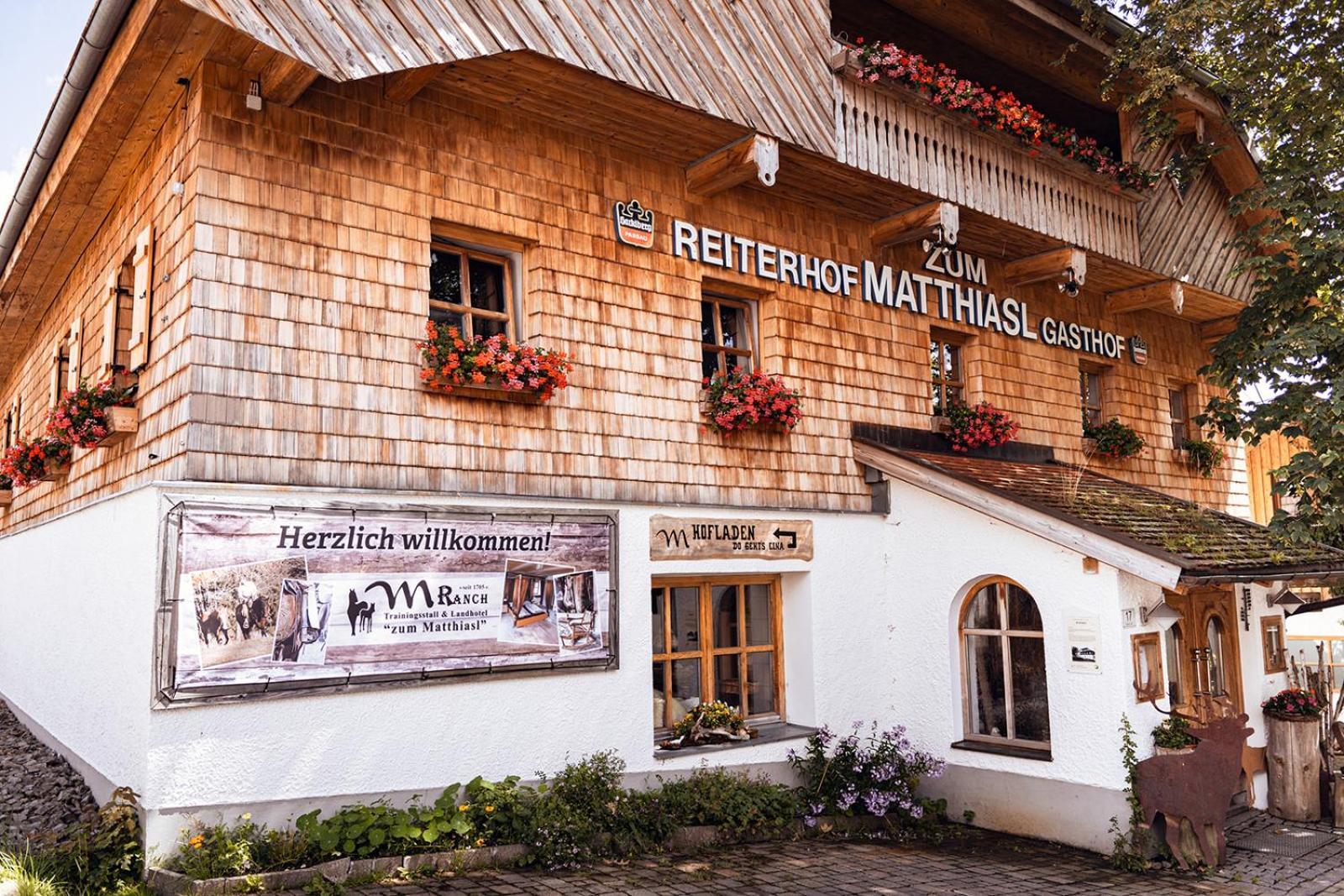Landhotel Zum Matthiasl Bischofsreut Екстериор снимка