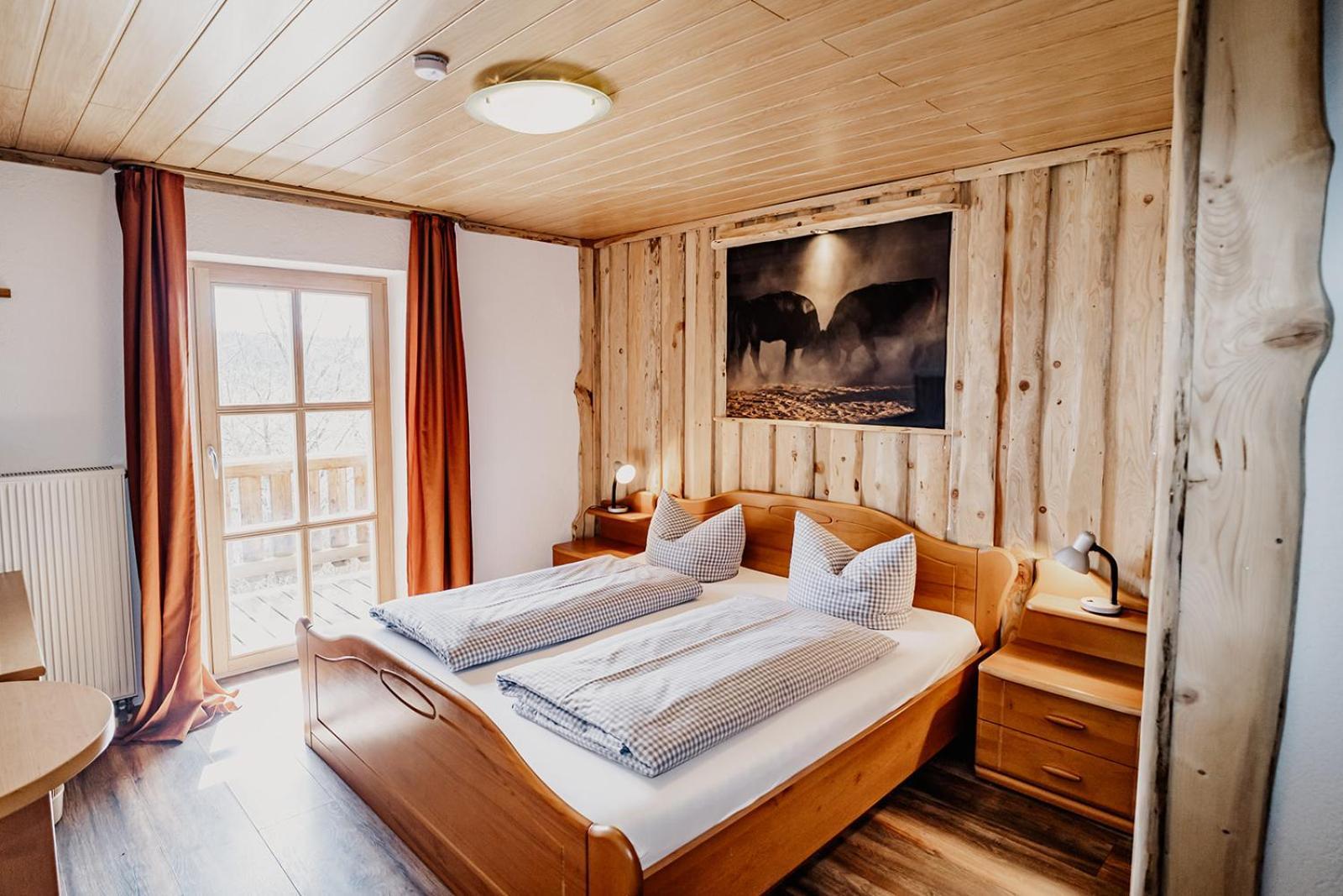 Landhotel Zum Matthiasl Bischofsreut Екстериор снимка