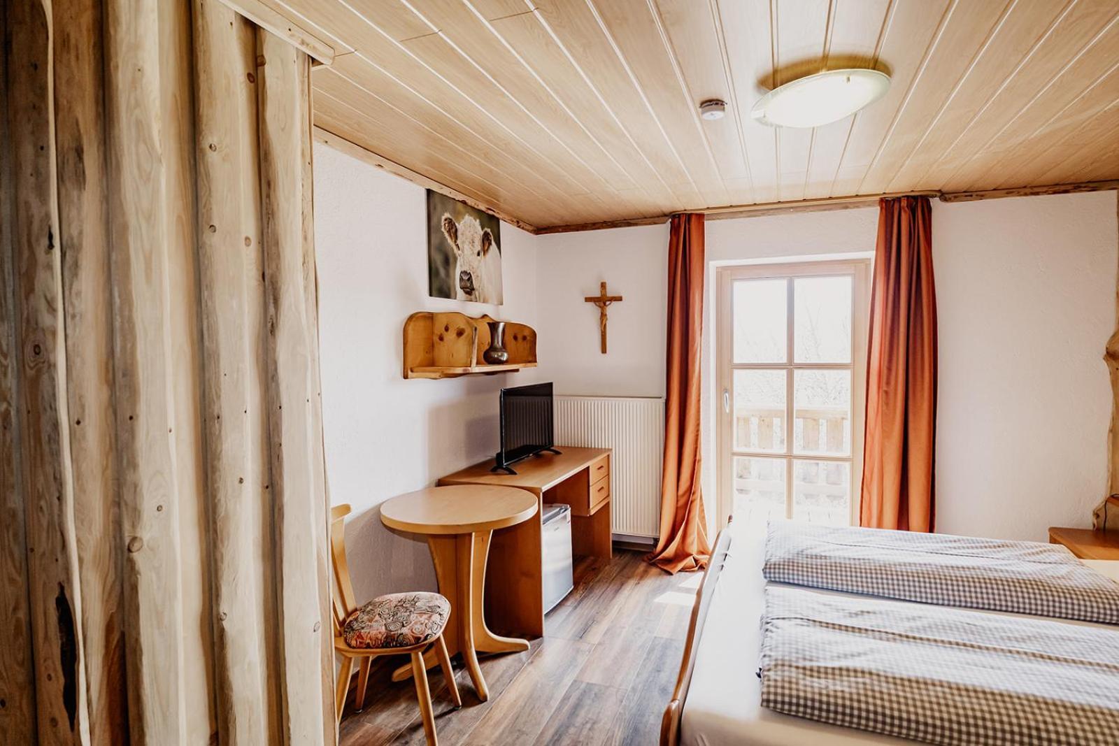 Landhotel Zum Matthiasl Bischofsreut Екстериор снимка